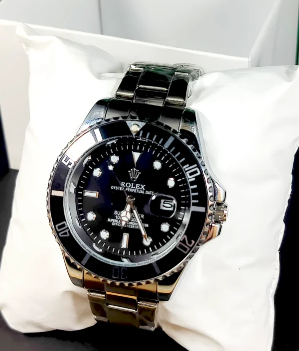 Rolex Submariner Silver – Black Rotating Dial with Date