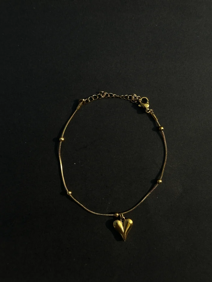 Elegant Gold Heart Charm Bracelet – Minimal Adjustable Chain Anklet for Women - Image 1
