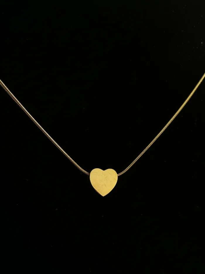 Minimalist Gold Heart Pendant Necklace for Women – Elegant Everyday Chain - Image 1