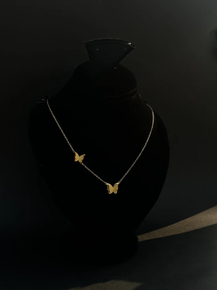 Elegant Double Butterfly Gold Necklace for Women - Image 2
