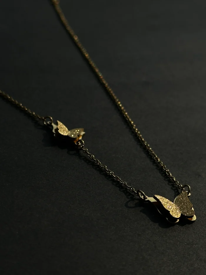 Elegant Double Butterfly Gold Necklace for Women - Image 4